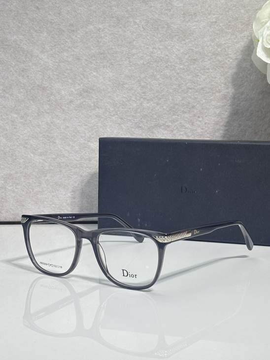 Picture of Dior Sunglasses _SKUfw79760496fw